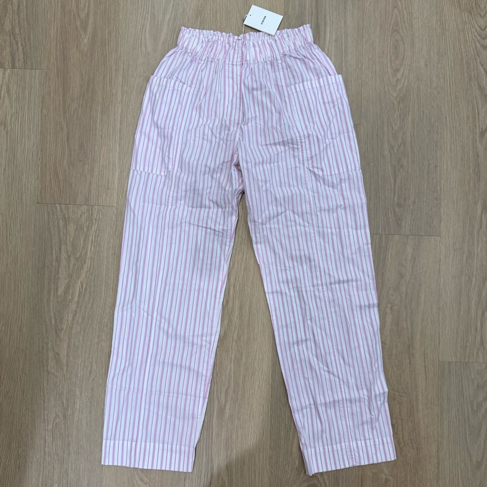 NWT Xirena Jake pant
Peony stripes
